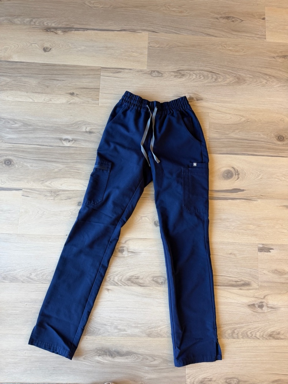 Figs Davia straight leg scrub pant